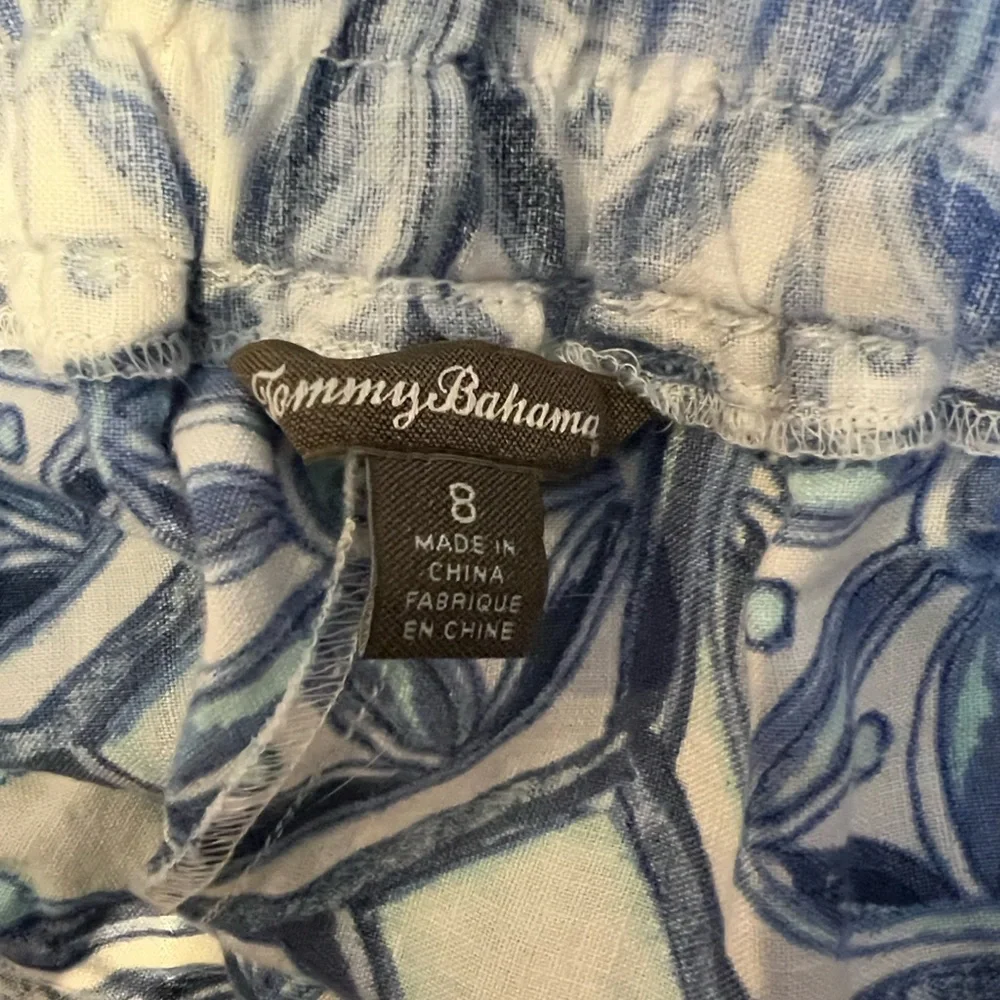 Tommy Bahama Blue and White Patterned Pants - Picture 6 of 9
